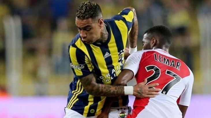 Advocaat'tan, Van der Wiel'e kesik!