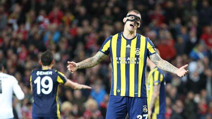 Old Trafford'da istifa sesleri!