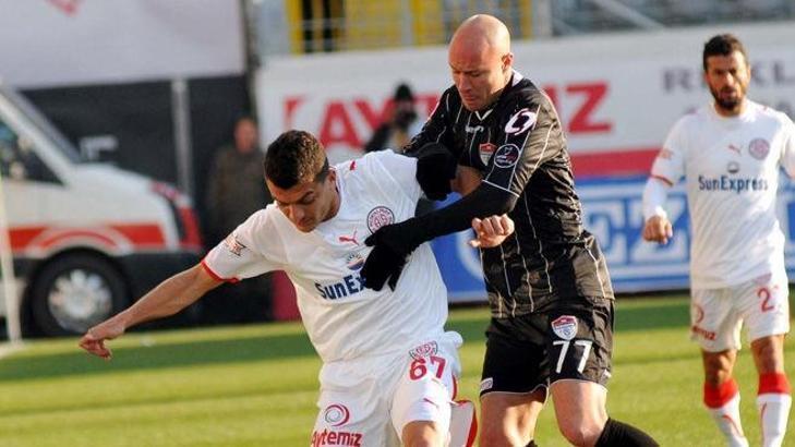 Antalya'yı Tita taşıdı: 2-1