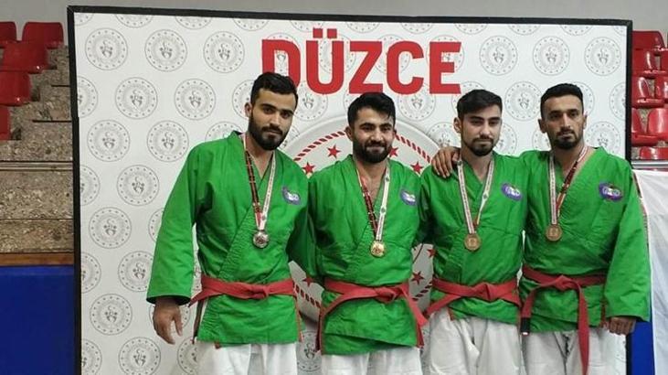 Diyarbakırlı iki sporcudan gümüş madalya
