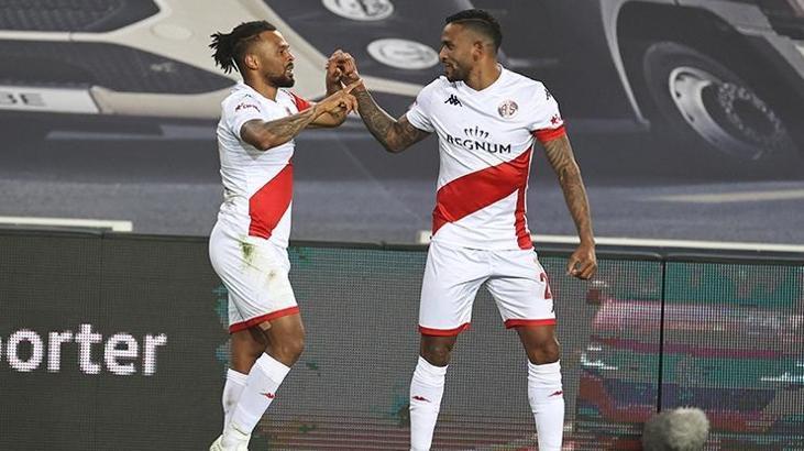 Antalyaspor'un lig tarihinde 1000.golü Fredy'den