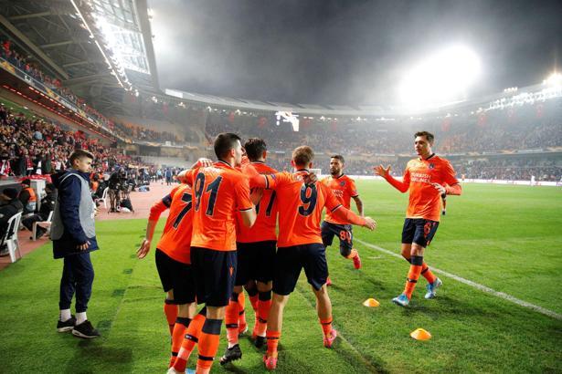 Başakşehir'den Avrupa'da 8. galibiyet