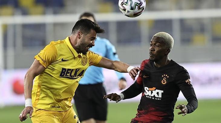 Galatasaray yenik duruma düşünce çeviremiyor