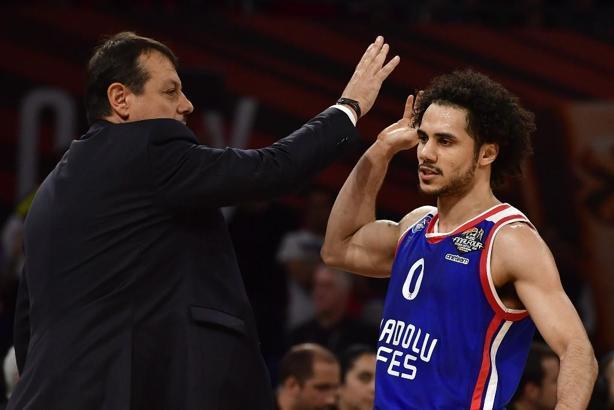 Shane Larkin sözünü tuttu!