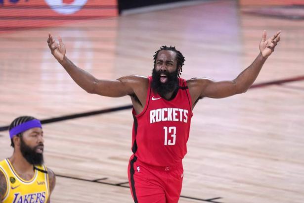 Rockets, eski yıldızı James Harden'ın formasını emekli edecek