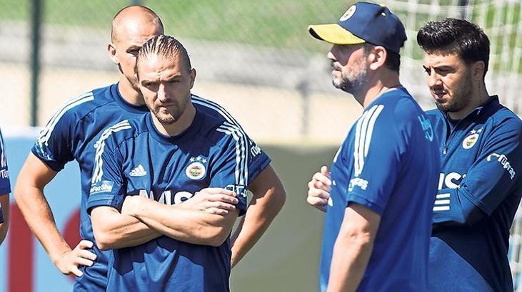 Fenerbahçe'de Caner Erkin kadro dışı bırakıldı Ozan Tufan direkten döndü!