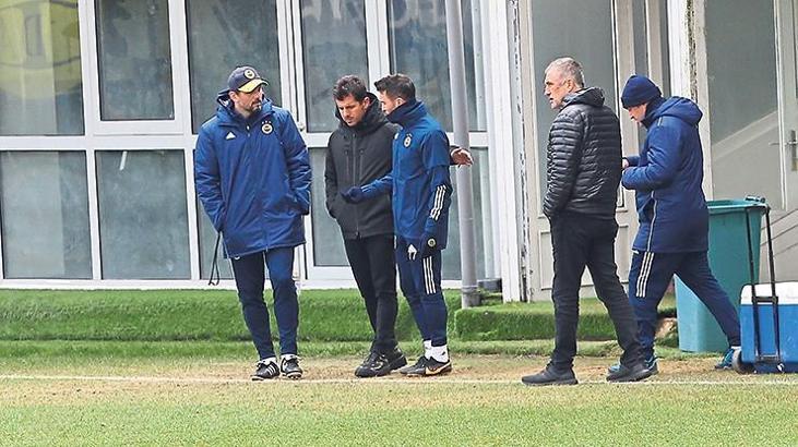 Fenerbahçe'de idman öncesi mini zirve