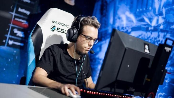 Calyx, Envy'den ayrıldığını duyurdu
