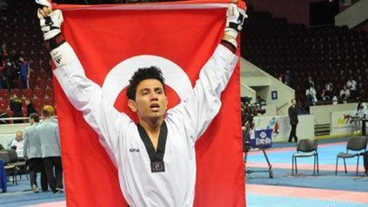 Tekvandoda 1 altın, 1 bronz
