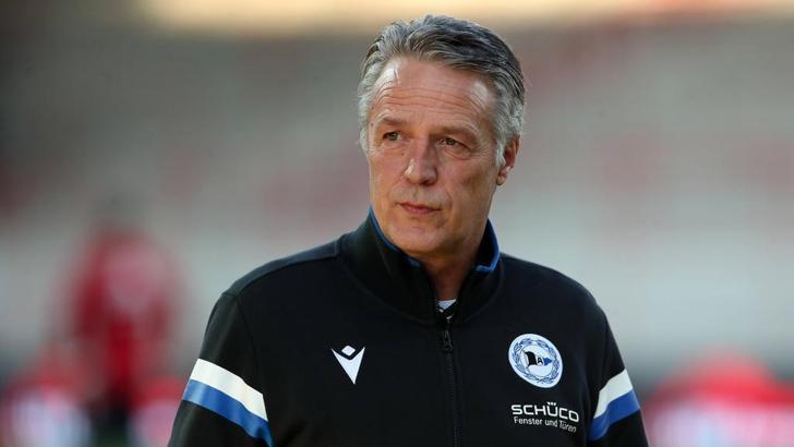 Arminia Bielefeld, Uwe Neuhaus'un görevine son verdi