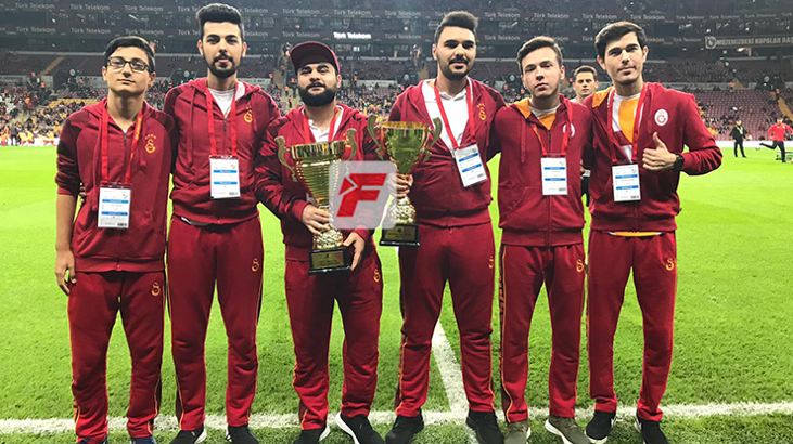 Galatasaray Espor Zula Takımı kupalarını tanıttı