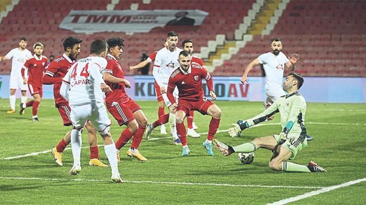 Balıkesirspor direkten döndü!