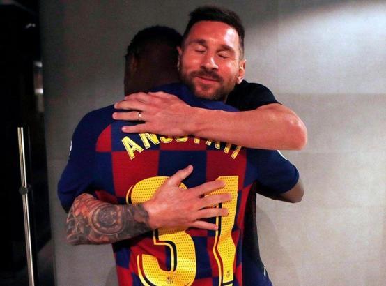 Ansu Fati tarihe geçti, ilk tebrik Lionel Messi'den geldi!