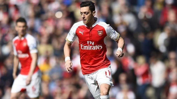 Mesut Özil: Oğuzhan, Premier Lig'de oynayabilir