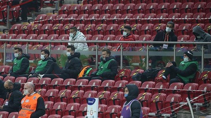 Galatasaray'ın yedek kulübesi yıldızlar topluluğu