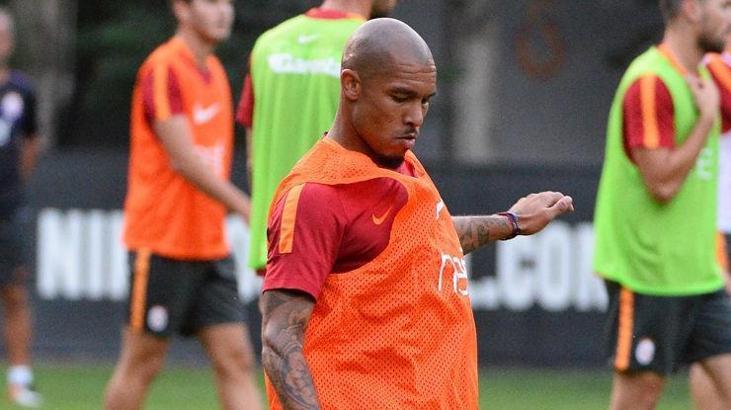 De Jong içeri Hamit dışarı