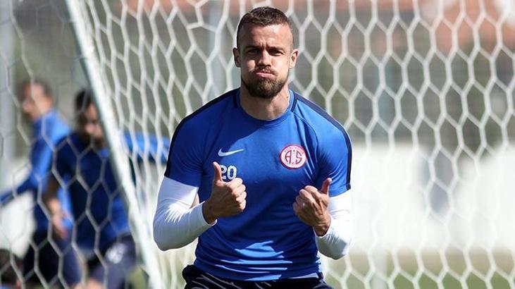 Antalyaspor'da Chico rekor için sahaya çıkacak
