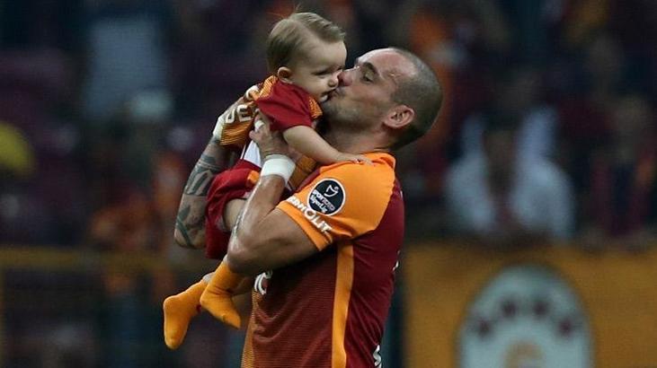 Sneijder'den yıllar sonra gelen Galatasaray itirafı! 'Zorunda kaldım' - Resim : 3