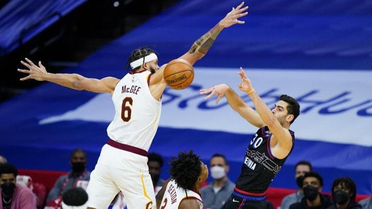 Cedi Osman'ın oynamadığı maçta Cleveland'dan Furkan Korkmaz'lı Philadelphia'ya sürpriz