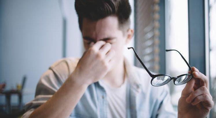 Astigmat nedir, neden olur? Astigmat belirtileri ve tipleri nelerdir? Astigmat göz nasıl görür?