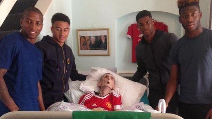 Manchester taraftarı bu fotoğraftan 45 dakika sonra...
