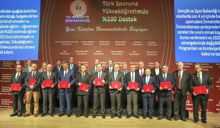 Milli sporculara burs verecek vakıf üniversitelerinin sayısı 52'ye çıkarıldı