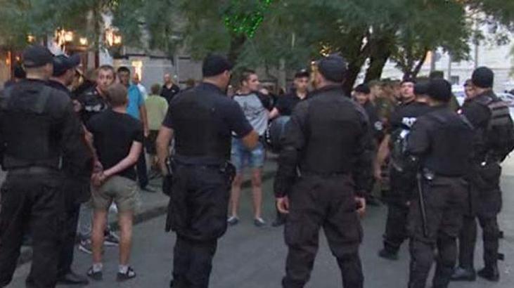 Ukrayna'dan şok haber! Fenerbahçeli taraftarın bacağı koptu...
