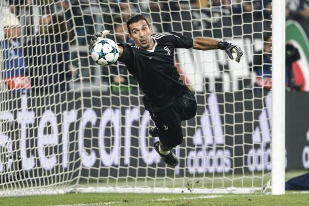 Plonjon ne demek? Futbolda plonjon hareketi nasıl yapılır?