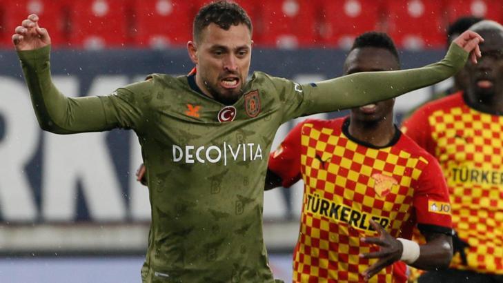 Leonardo Duarte: Hakan Çalhanoğlu, Türkiye'nin büyük kulüplerinden birine gideceğimi söyledi