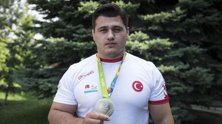 'Ben ırkçı değilim'