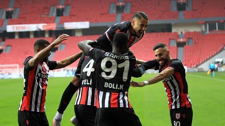 Samsunspor Eskişehirspor'u ezdi geçti