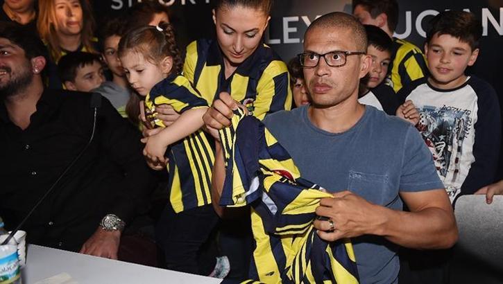Son dakika haberi... Alex de Souza'ya Süper Lig'den sürpriz talip!