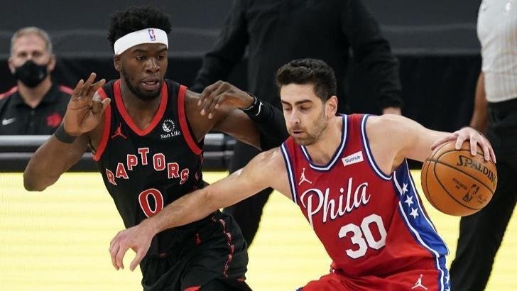 Furkan Korkmaz yıldızlaştı; Philadelphia, Toronto'yu deplasmanda geçti