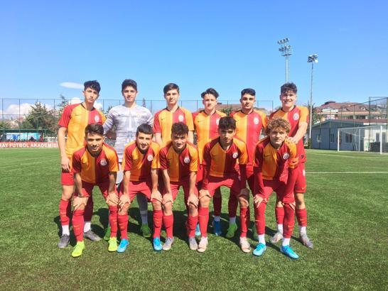 Galatasaray U16 takımı farklı kazandı