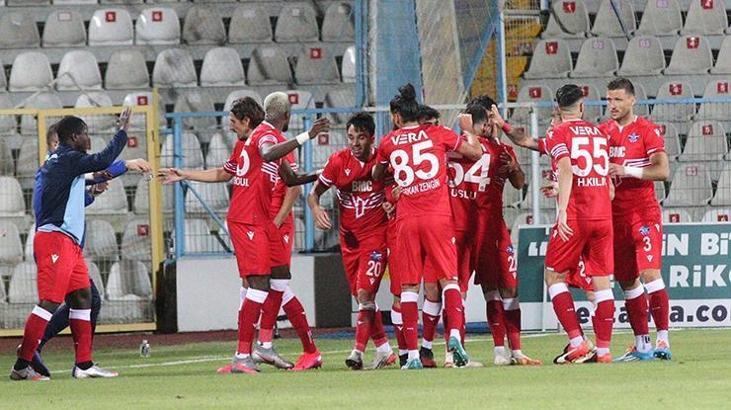 Adana Demir koptu geliyor!