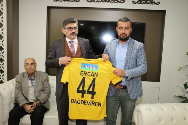Taraftarlardan Emniyet Müdürü Dağdelen'e hayırlı olsun ziyareti