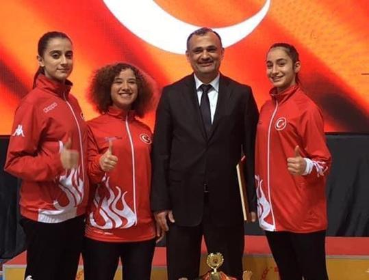 Diyarbakır'ın altın kızları Balkan şampiyonasından 3 madalya ile döndü