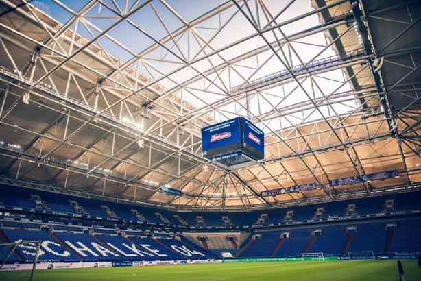 Schalke 04 Stadı'nın adı ne? Schalke 04 Stadı nerede, kapasitesi ne kadar? Schalke 04 Stadı kaç kişilik?