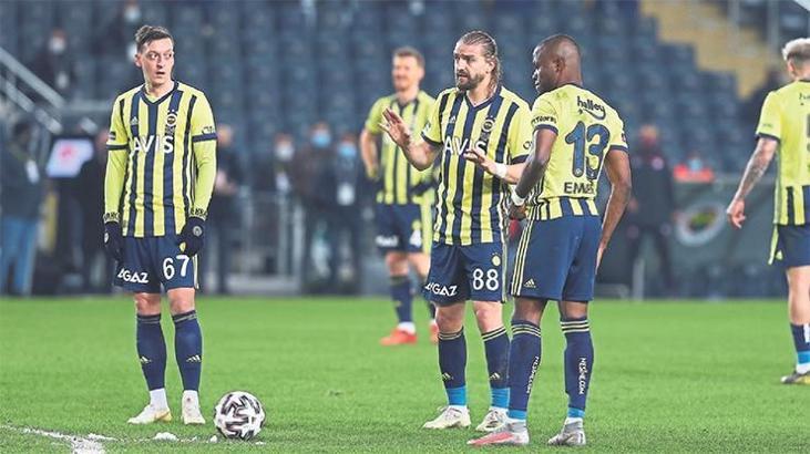 Fenerbahçe'de cevap bekleyen sorular