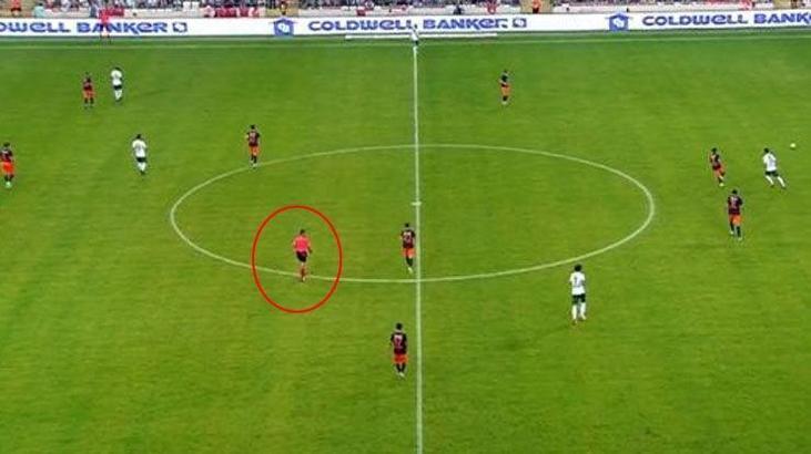 Bursaspor-Başakşehir maçında hakem kayboldu