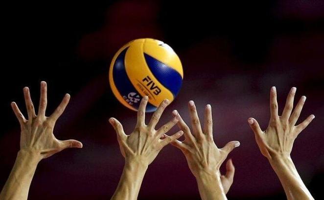 Voleybolda iki erteleme maçı yarın oynanacak