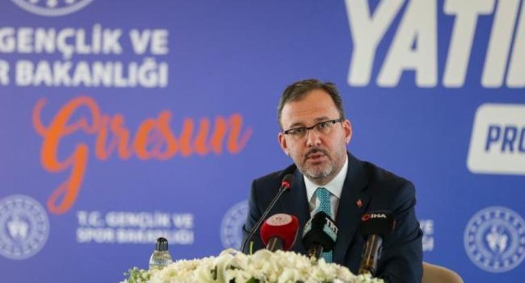 Bakan Kasapoğlu'ndan A Milli Kadın Basketbol Takımı'na tebrik