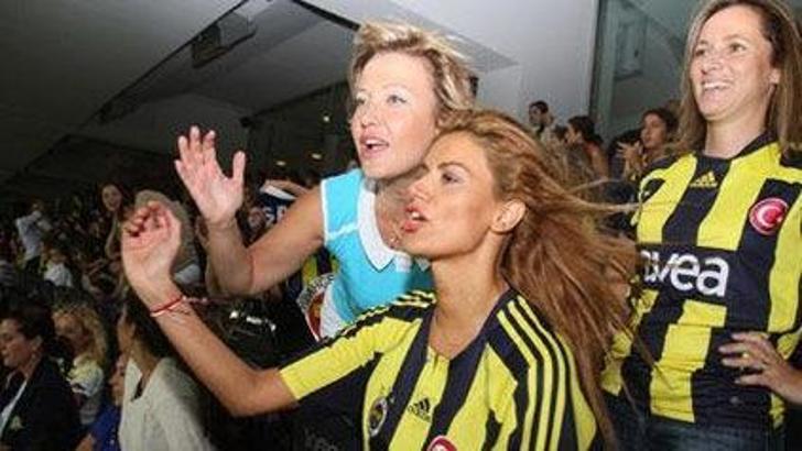 Fenerbahçe'ye ünlü güzellerden destek