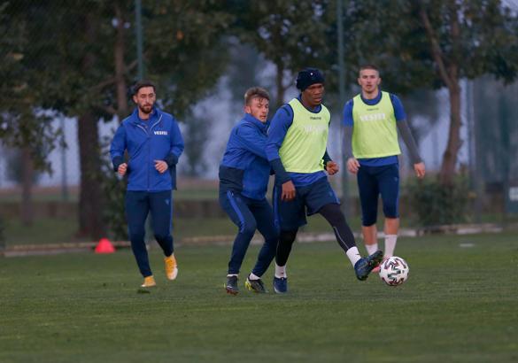 Trabzonspor, Fenerbahçe maçının hazırlıklarına başladı