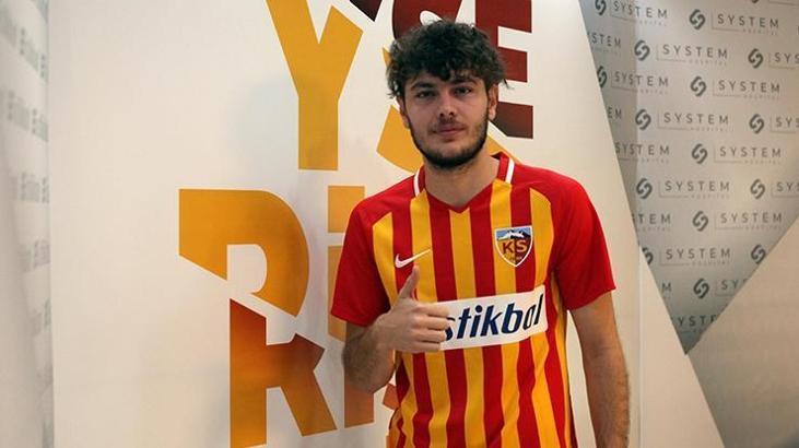 Kayserispor, Furkan Polat ile 5 yıllık sözleşme imzaladı