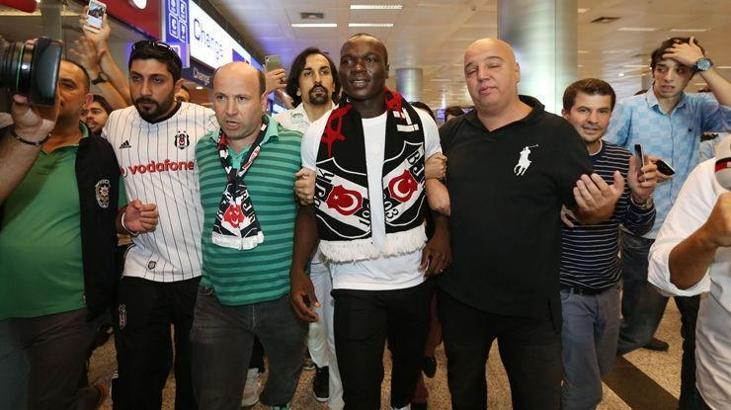 Beşiktaş'ın yeni transferi Vincent Aboubakar İstanbul'da
