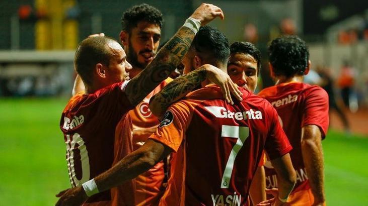 Galatasaray yönetimi cezaları erteledi!