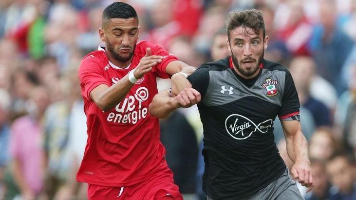 Fenerbahçe'den Dick Advocaat'a tur hediyesi olarak Hakim Ziyech!