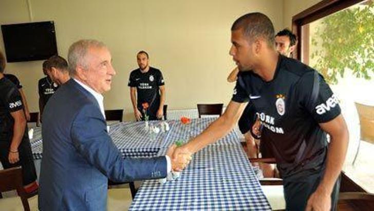 Aysal'dan moral ziyareti