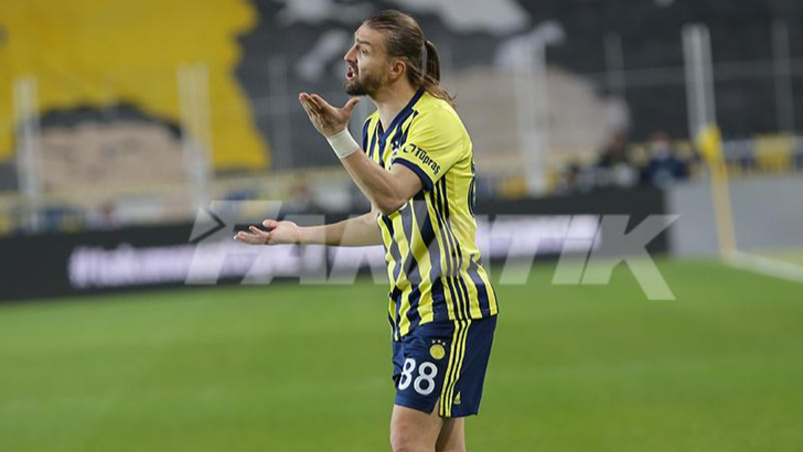Fenerbahçe'de Caner Erkin'den Erol Bulut'a sert tepki